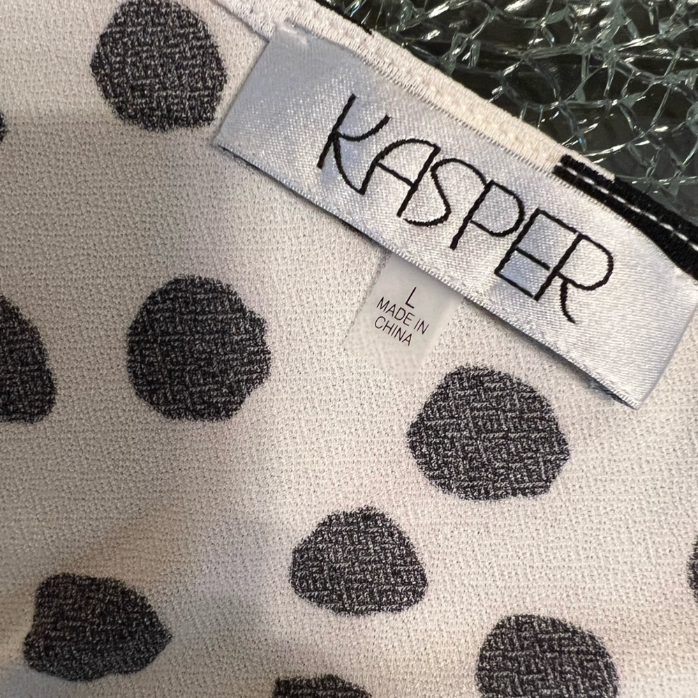 Kasper - Polka dot tie waist knit top - SZ L - Picture 8 of 10